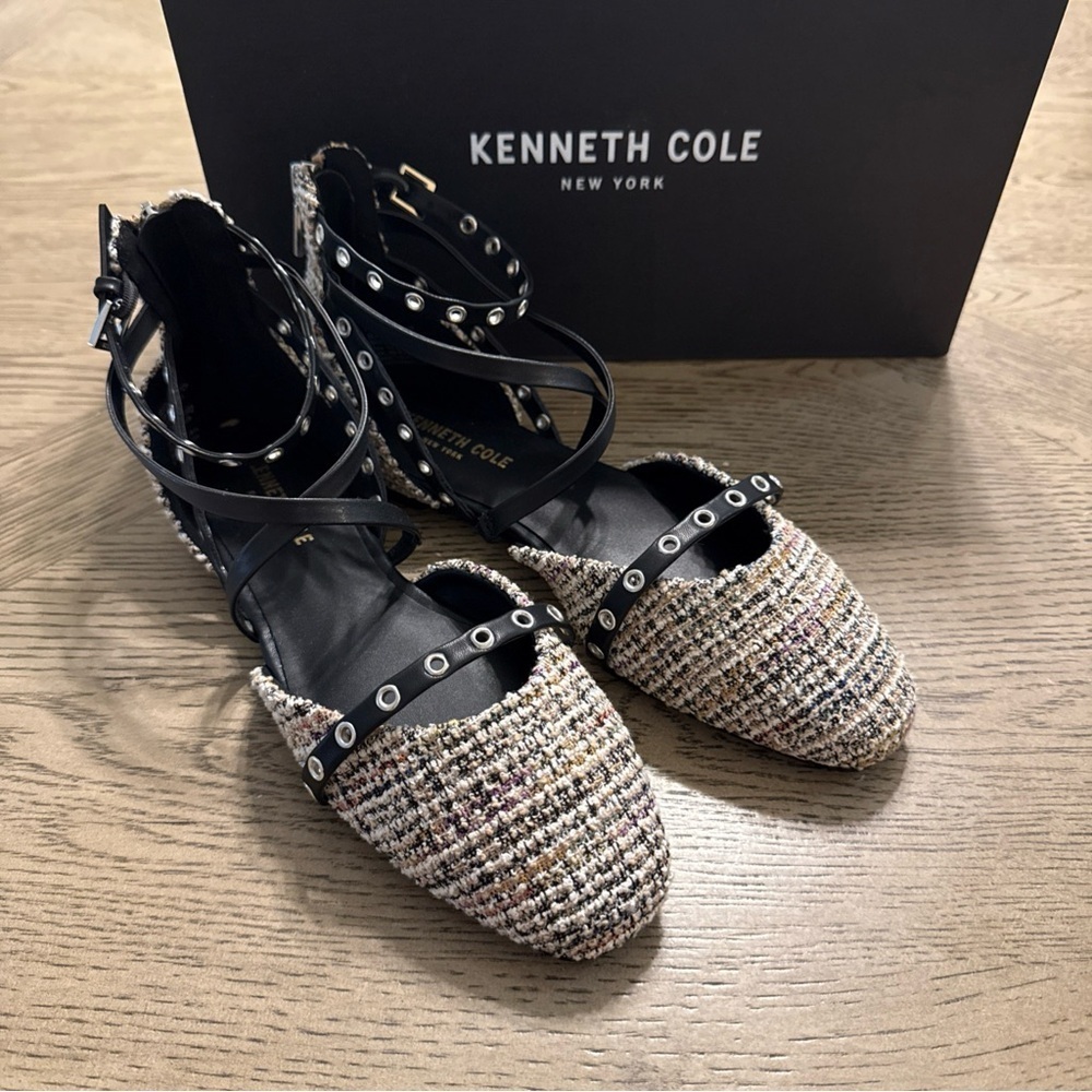 Kenneth Cole Mason Strappy Stud Flats Size 6